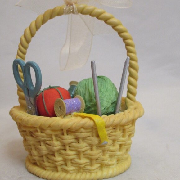 NWT Hallmark Keepsake Ornament Basket Of Joy 2003 Handcrafted Vintage with Card - Picture 3 of 13